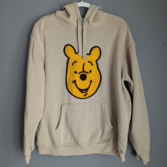 Disney's Winnie The Pooh Hooded Sweatshirt Juniors Size XXL. - Picture 1 of 5